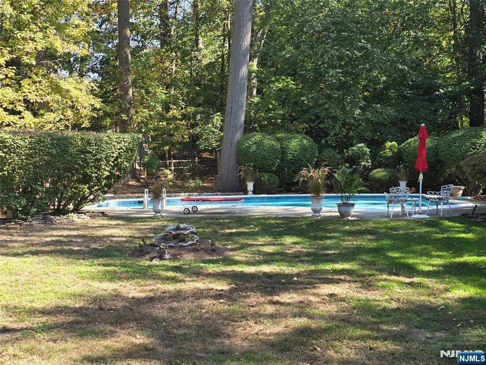 76 Church Street Alpine, NJ 07620