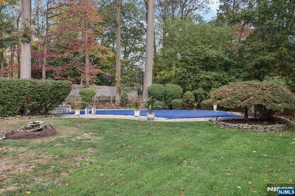 76 Church Street Alpine, NJ 07620