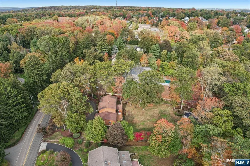 76 Church Street Alpine, NJ 07620