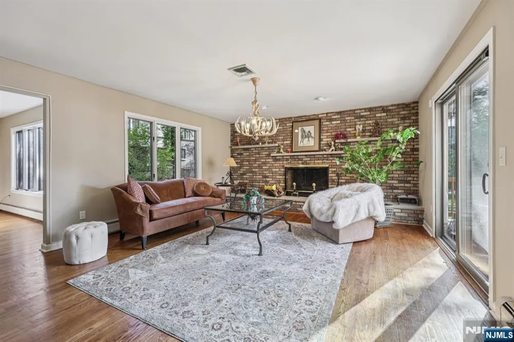 76 Church Street Alpine, NJ 07620