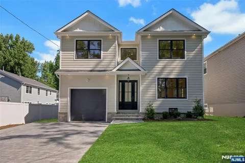 103 Hallberg Avenue