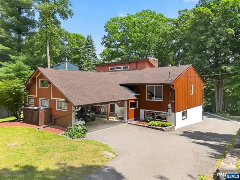 42 Goldfinch Lane