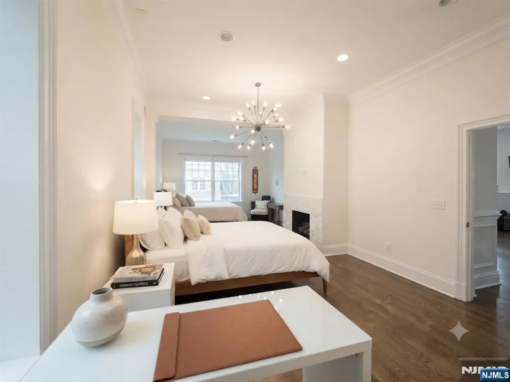 105 W 8th Street Bayonne, NJ 07002