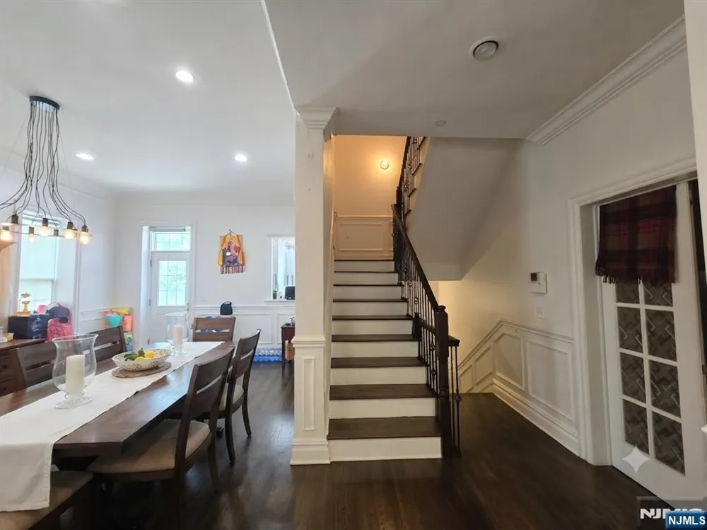 105 W 8th Street Bayonne, NJ 07002