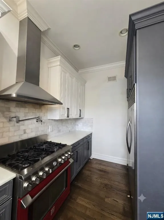 105 W 8th Street Bayonne, NJ 07002