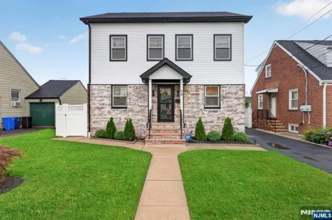 78 Schuyler Avenue