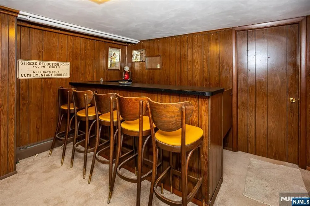 1801 Long Hill Road Long Hill, NJ 07946