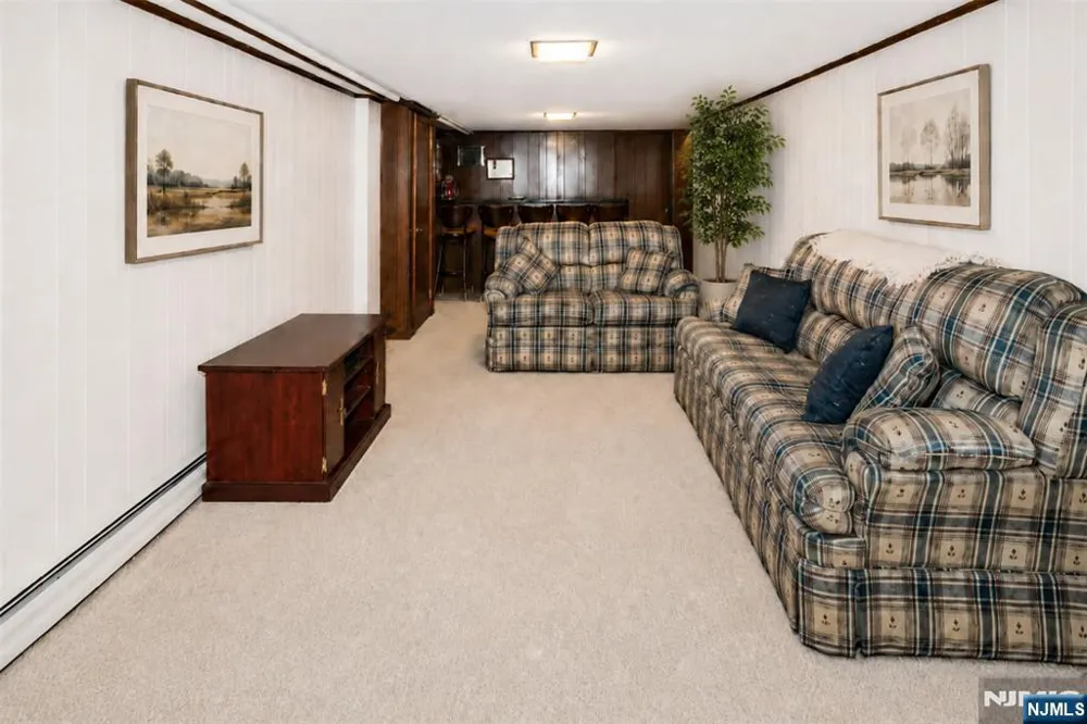 1801 Long Hill Road Long Hill, NJ 07946
