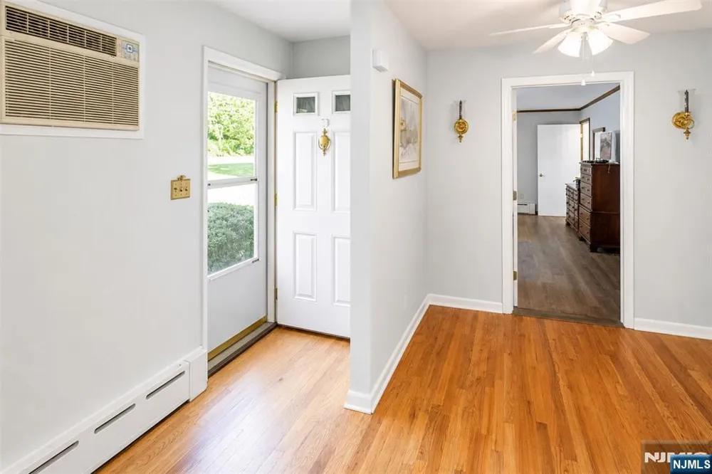 1801 Long Hill Road Long Hill, NJ 07946