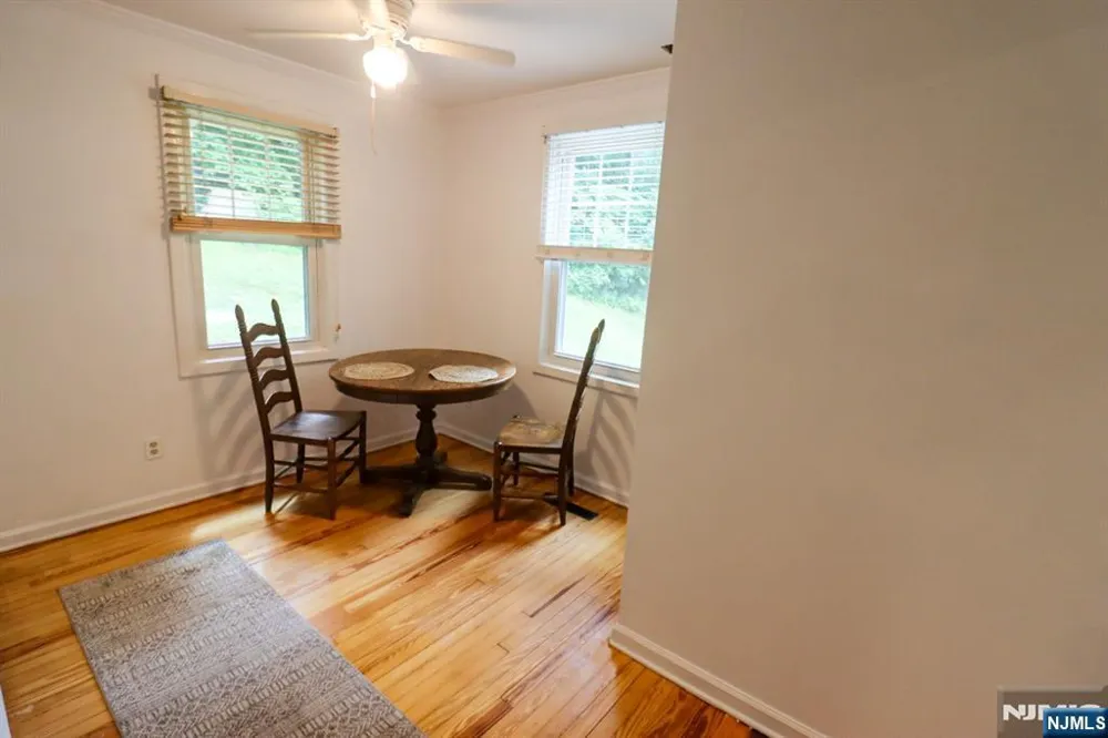 20 Mt Crest Road Jefferson Township, NJ 07438