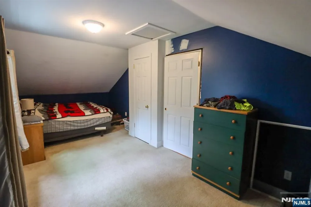 20 Mt Crest Road Jefferson Township, NJ 07438