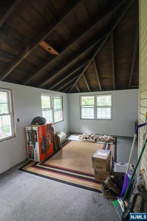 20 Mt Crest Road Jefferson Township, NJ 07438