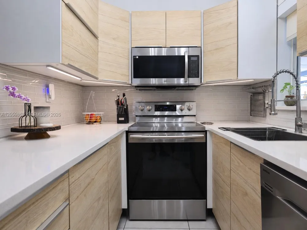 1740 NE 181st St North Miami Beach, FL 33162