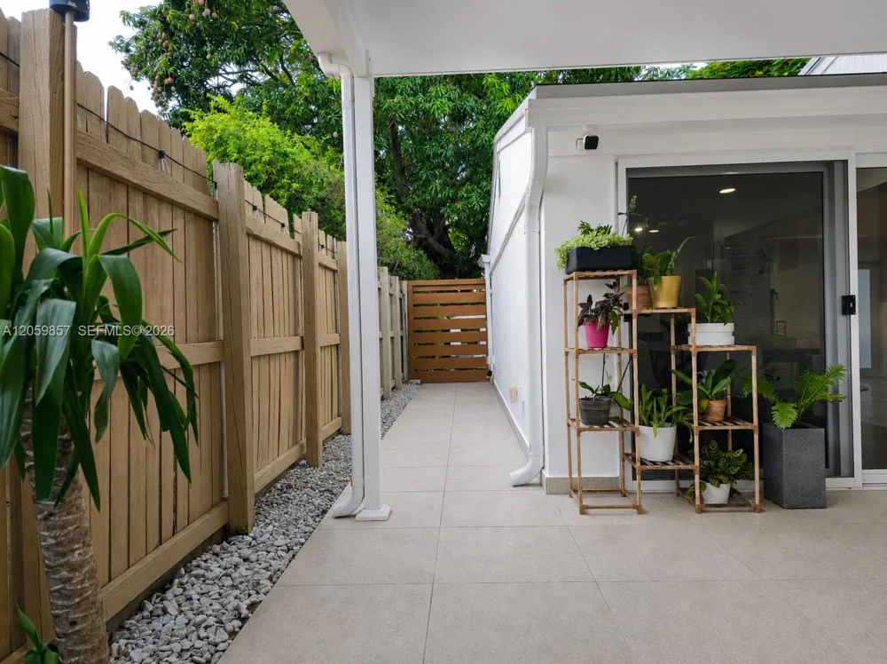 1740 NE 181st St North Miami Beach, FL 33162