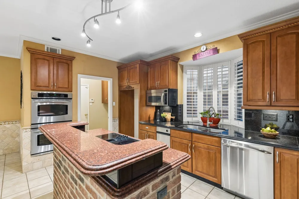 1536 Chester Drive Plano, TX 75025