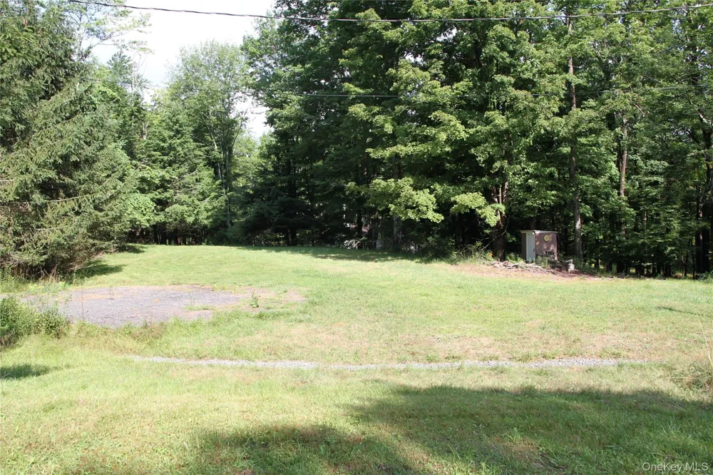 137 Old Turnpike Road Woodridge, NY 12789