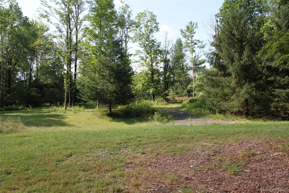 137 Old Turnpike Road Woodridge, NY 12789
