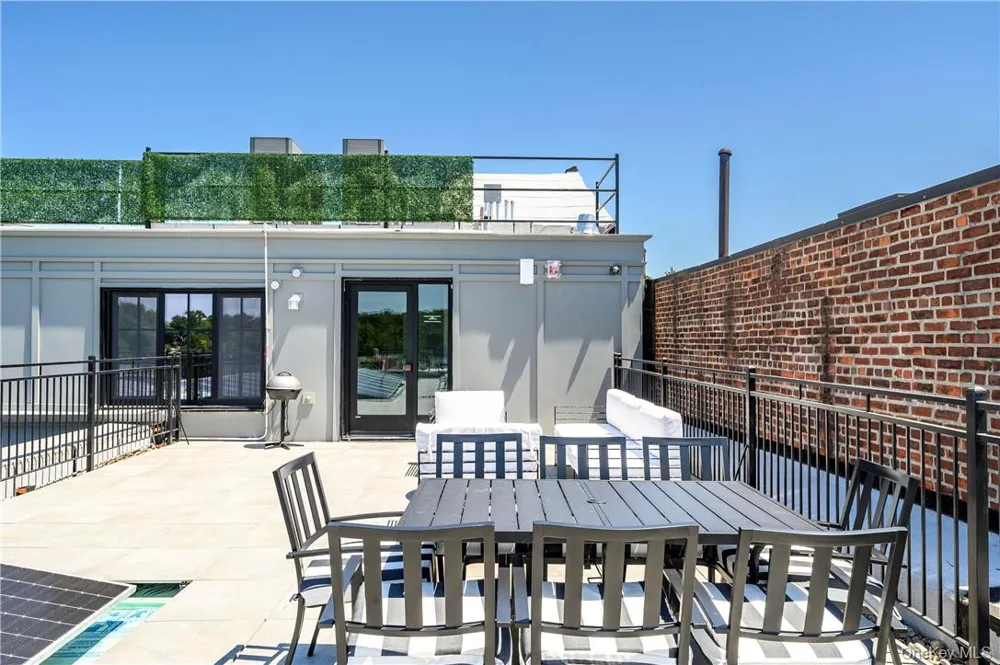 139 Fifth #4a Pelham, NY 10803