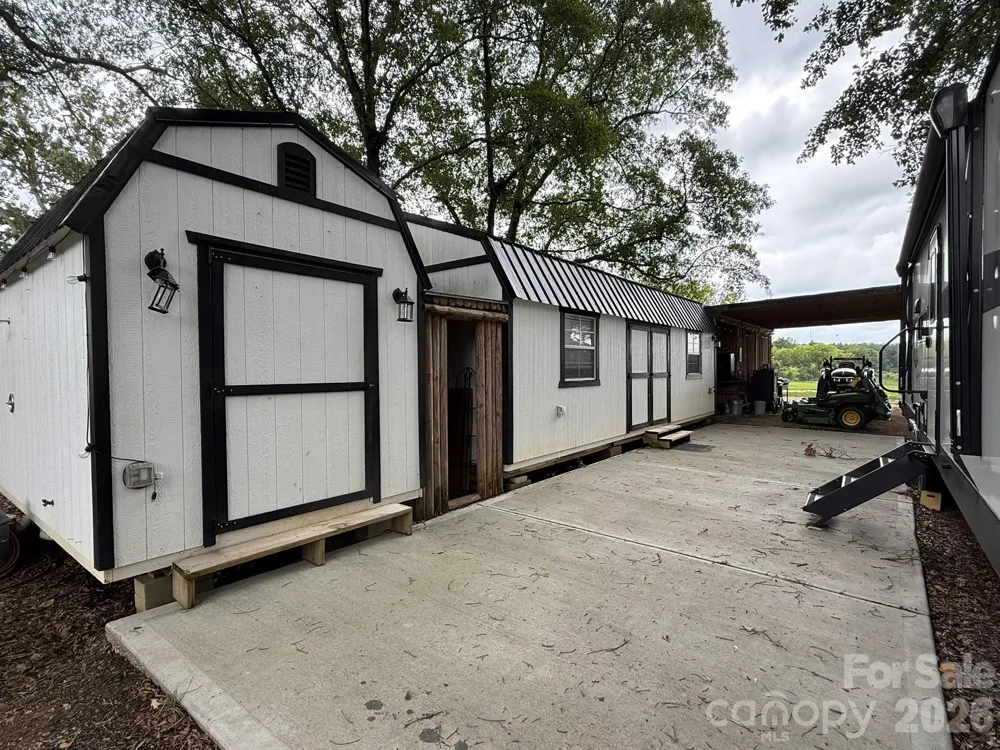 1726 Old Cheraw Highway Rockingham, NC 28379