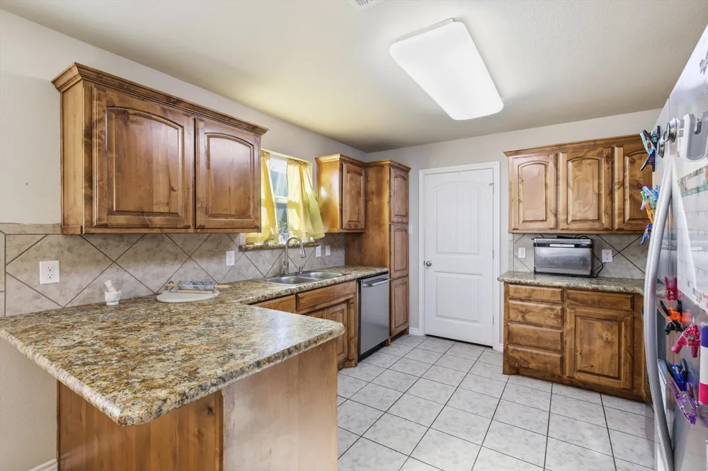 441 Buoy Drive Crowley, TX 76036