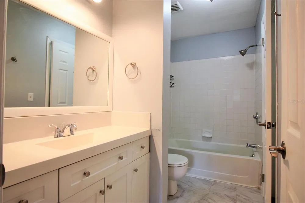660 KENWICK CIRCLE #104 Casselberry, FL 32707