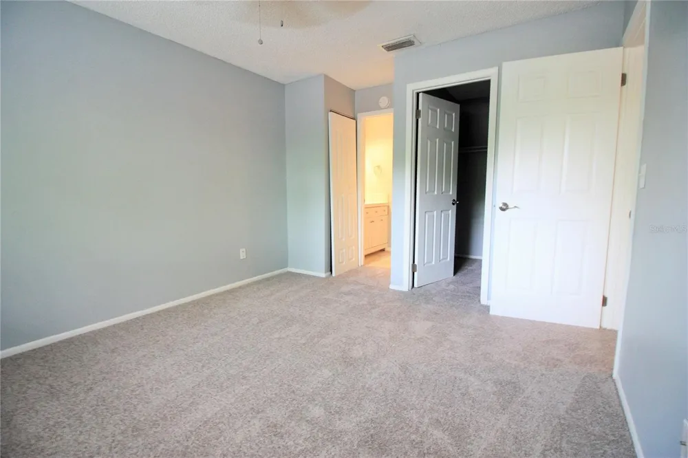 660 KENWICK CIRCLE #104 Casselberry, FL 32707