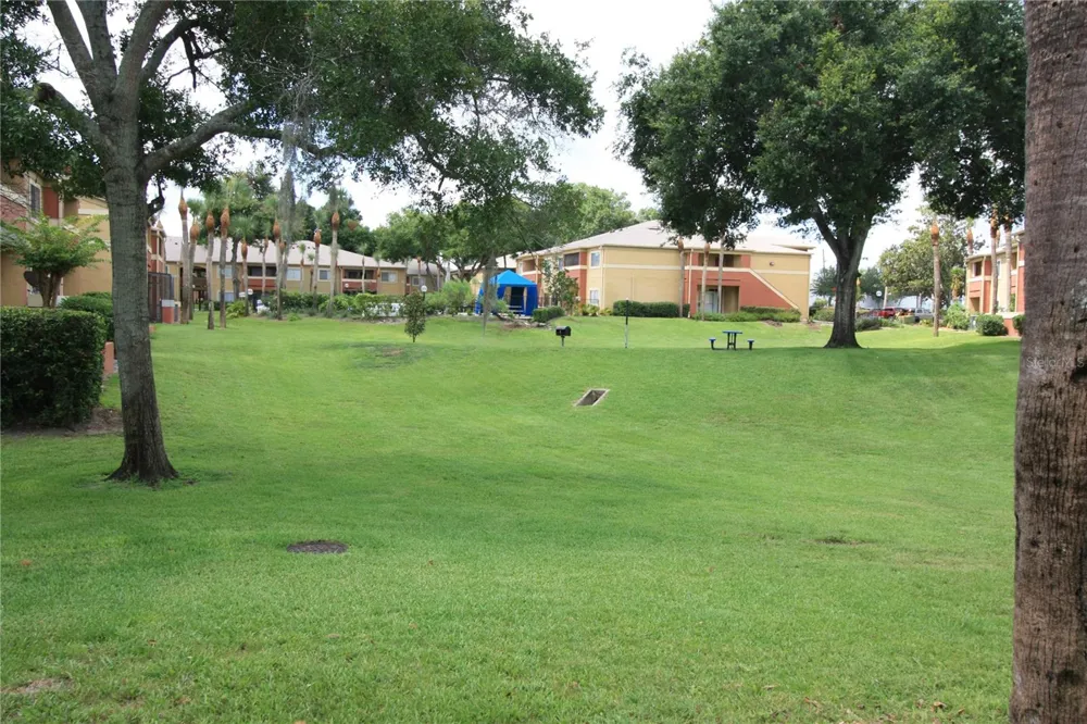 660 KENWICK CIRCLE #104 Casselberry, FL 32707