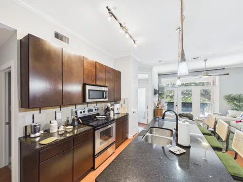 300 St Joseph Parkway #114