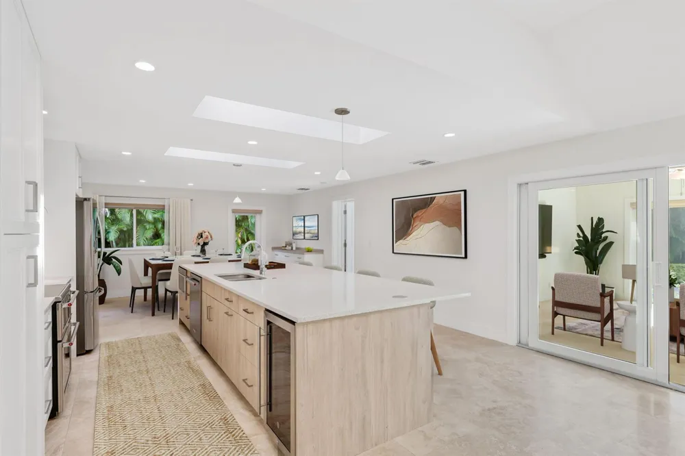 1386 S Atlantic Drive Lantana, FL 33462