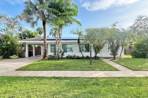3831 NW 11TH STREET