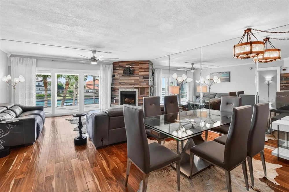 363 PINELLAS BAYWAY S #42 St Petersburg, FL 33715