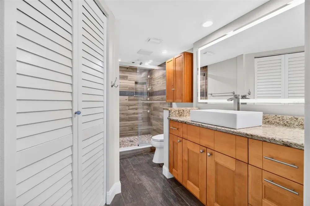 363 PINELLAS BAYWAY S #42 St Petersburg, FL 33715