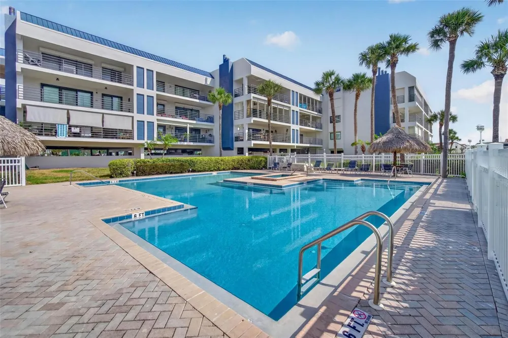 363 PINELLAS BAYWAY S #42 St Petersburg, FL 33715