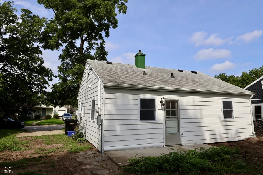 1811 27th Lafayette, IN 47904