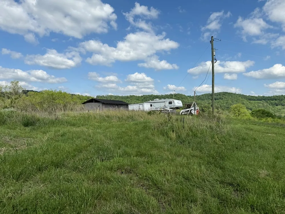 222 Cook Hollow Ln Pleasant Shade, TN 37145