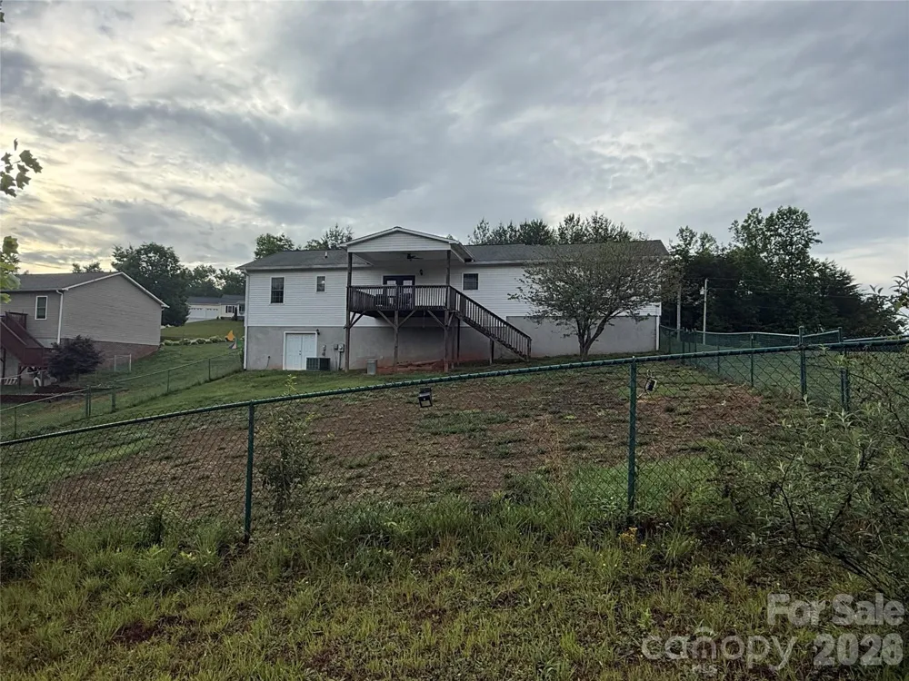 4460 Gouge Avenue Morganton, NC 28655