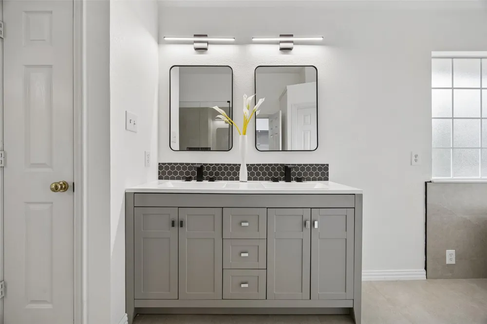 2701 Oates Drive Plano, TX 75093