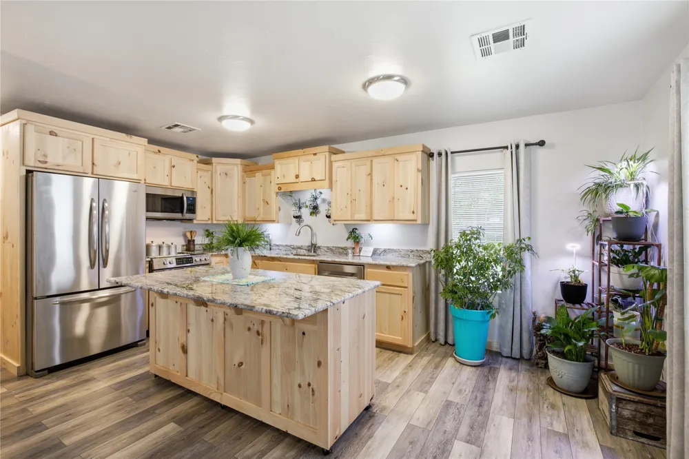 427 E Tulsa Sulphur, OK 73086