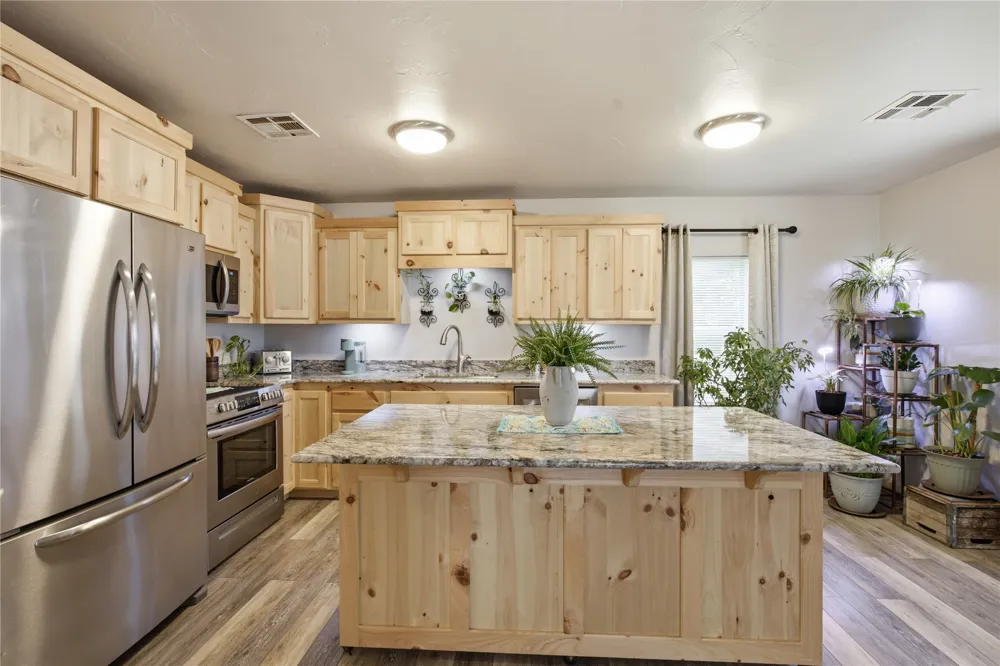427 E Tulsa Sulphur, OK 73086