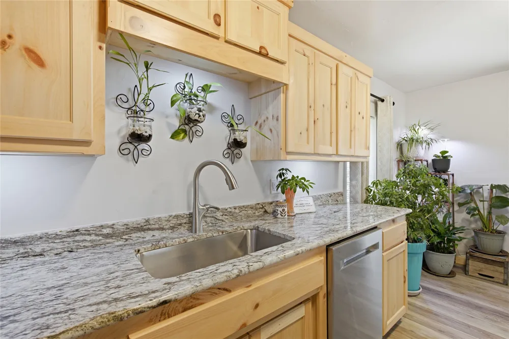 427 E Tulsa Sulphur, OK 73086