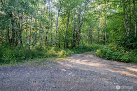 1952 E Agate Road