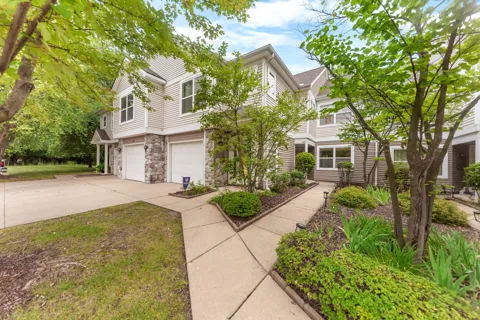 516 Boulderstone Lane