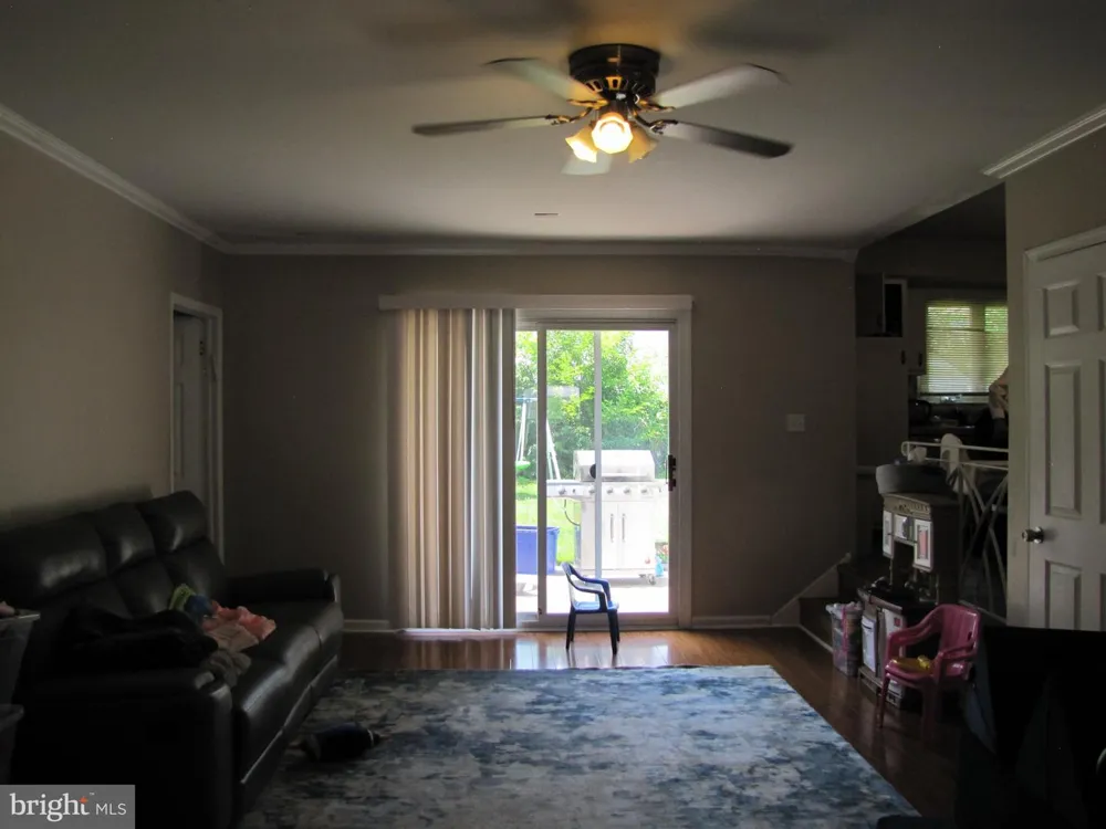 436 S SUFFOLK DRIVE Cherry Hill, NJ 08002