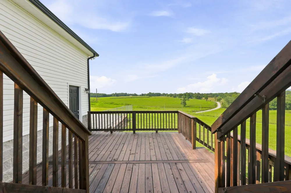 1719 Purvin Lollar Rd Sparta, TN 38583