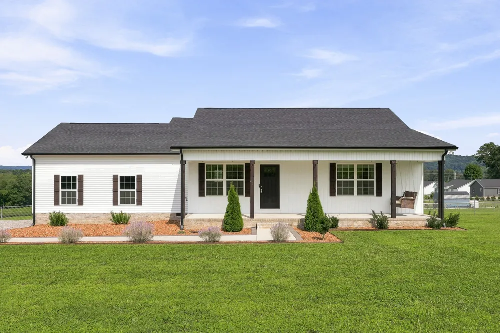 1719 Purvin Lollar Rd Sparta, TN 38583