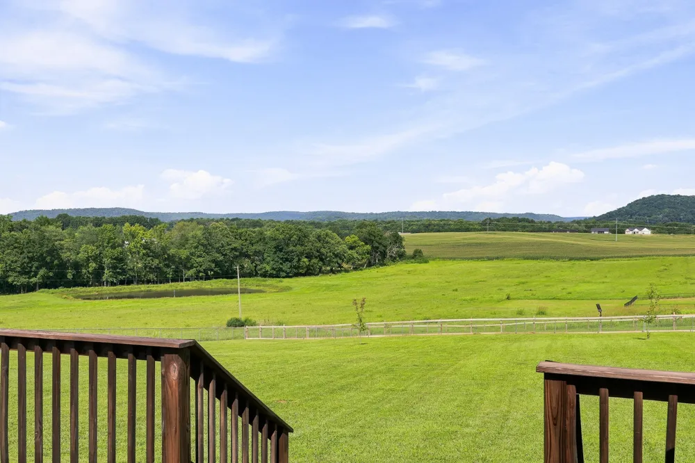 1719 Purvin Lollar Rd Sparta, TN 38583