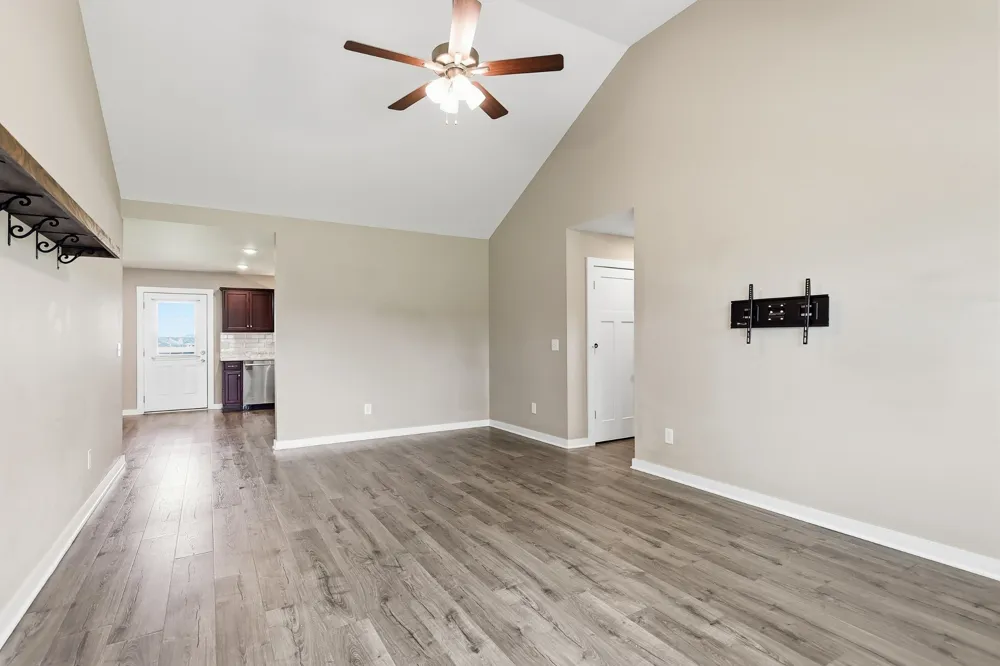 1719 Purvin Lollar Rd Sparta, TN 38583