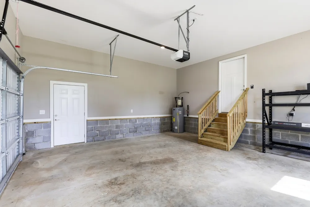 1719 Purvin Lollar Rd Sparta, TN 38583