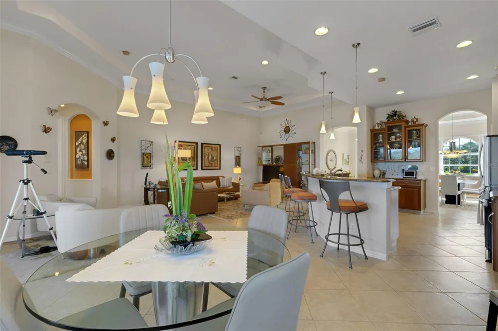 185 SAVONA WAY Nokomis, FL 34275
