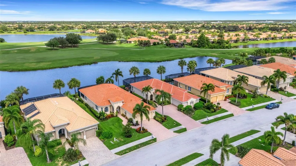 185 SAVONA WAY Nokomis, FL 34275